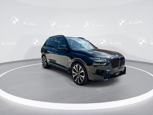 2023 BMW X7 M60i