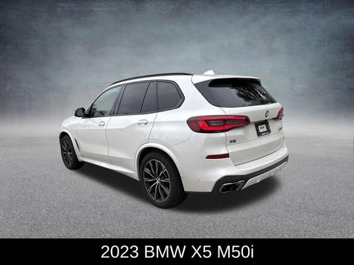 2023 BMW X5 M50i