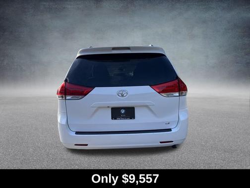 2013 Toyota Sienna LE