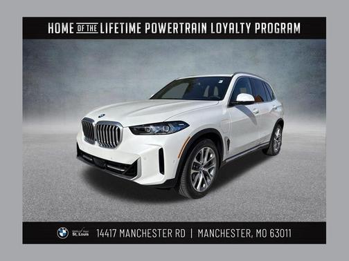 Mineral White Metallic 2026 BMW X5 PHEV xDrive50e