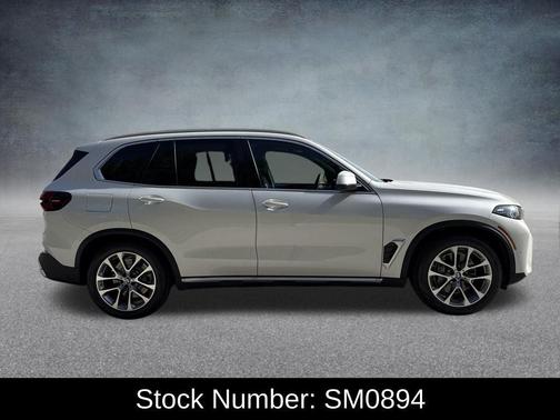 Mineral White Metallic 2026 BMW X5 PHEV xDrive50e