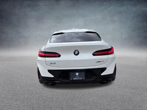 2025 BMW X4 xDrive30i