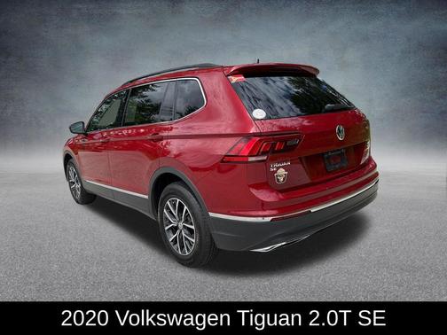 Cardinal Red Metallic 2020 Volkswagen Tiguan 2.0T SE