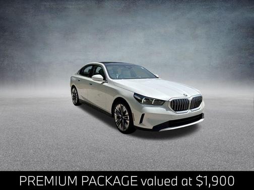 Mineral White Metallic 2026 BMW 530 xDrive