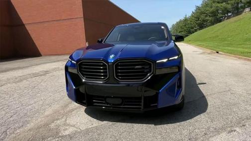 2023 BMW XM Base