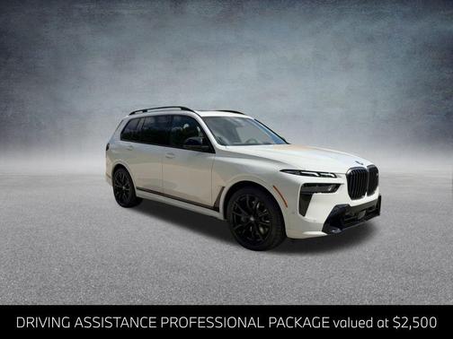 2025 BMW X7 M60i