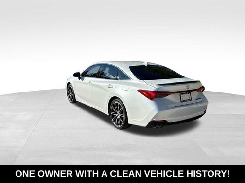 2022 Toyota Avalon Touring
