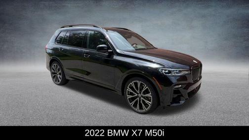 2022 BMW X7 M50i