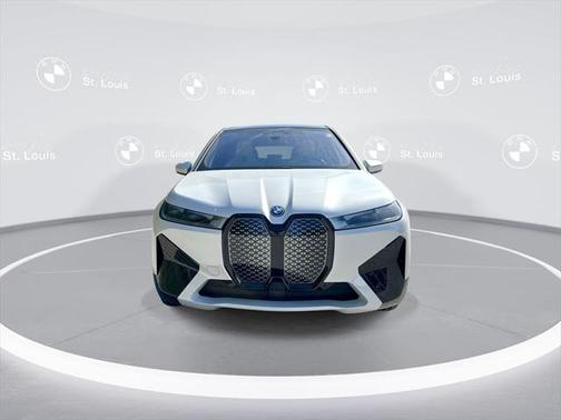 2025 BMW iX xDrive50