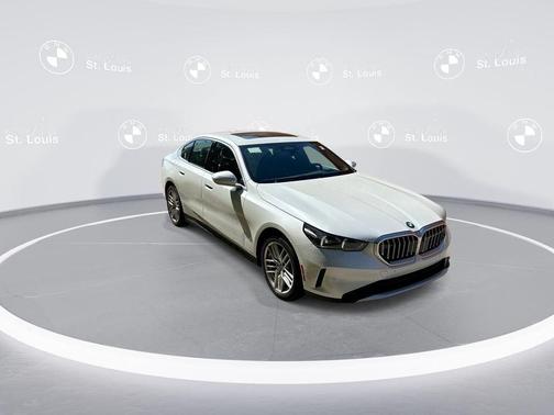 2025 BMW 530 xDrive