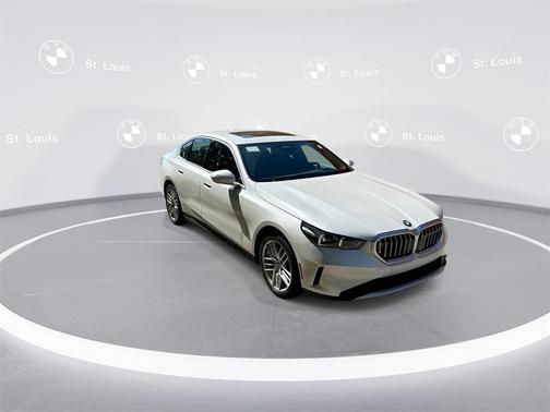 2025 BMW 530 i xDrive