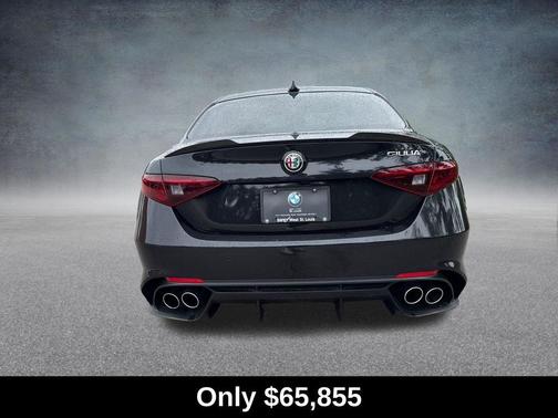Vulcano Black Metallic 2023 Alfa Romeo Giulia Quadrifoglio