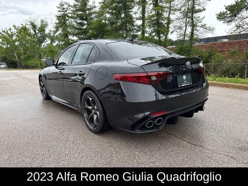 Vulcano Black Metallic 2023 Alfa Romeo Giulia Quadrifoglio