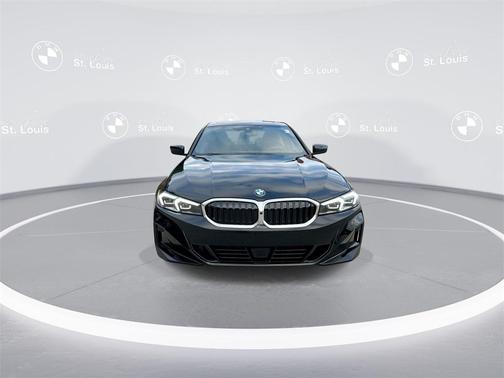 2025 BMW 330 i xDrive