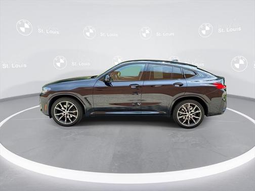 2023 BMW X4 xDrive30i