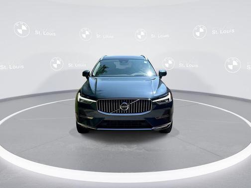 2022 Volvo XC60 B5 Inscription
