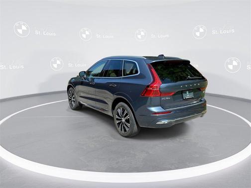 2022 Volvo XC60 B5 Inscription