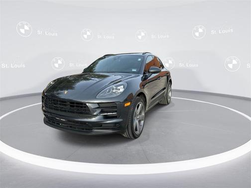 Volcano Grey Metallic 2020 Porsche Macan Macan