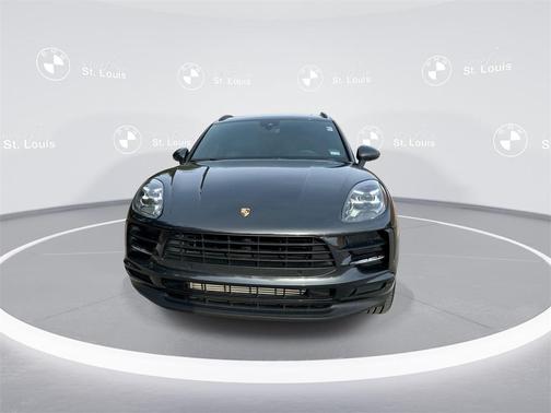 Volcano Grey Metallic 2020 Porsche Macan Macan