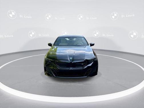 2025 BMW i5 M60