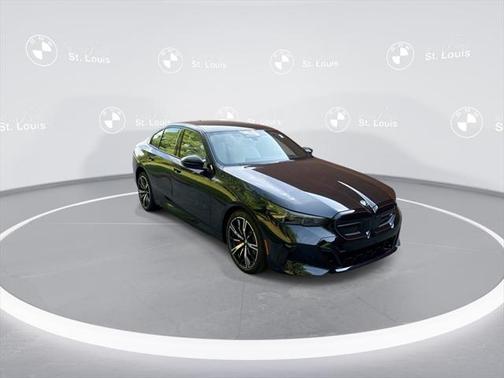 2025 BMW i5 M60