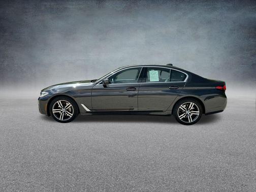 2022 BMW 530 i xDrive
