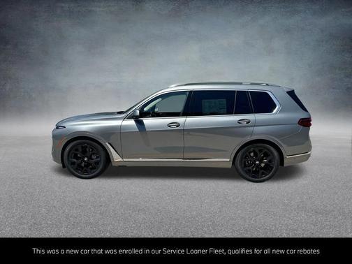 Skyscraper Grey Metallic 2026 BMW X7 xDrive40i