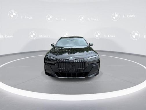 2025 BMW i7 xDrive60