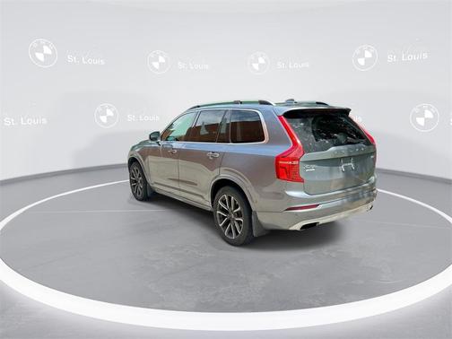 2018 Volvo XC90 T6 Momentum
