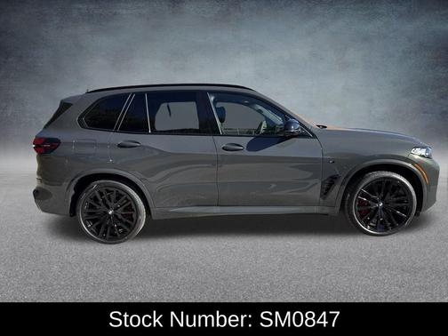 2026 BMW X5 M60i