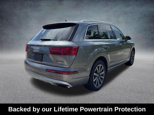 Graphite Gray Metallic 2017 Audi Q7 3.0T Premium