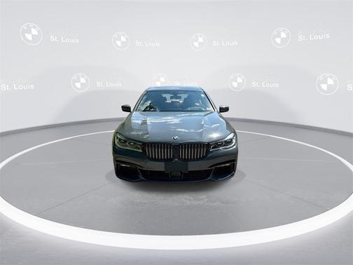 2018 BMW 750 i xDrive