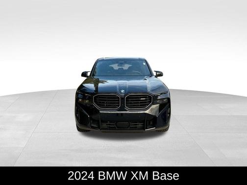 2024 BMW XM Base
