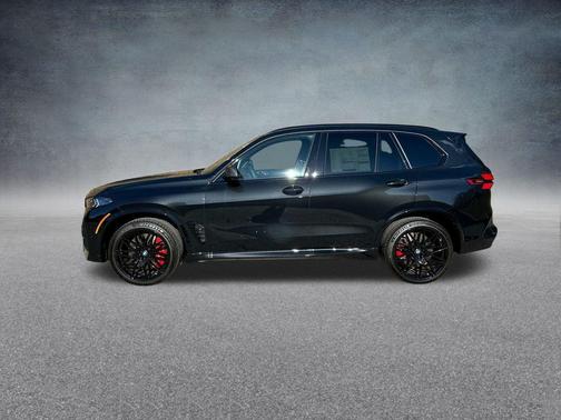 2026 BMW X5 M Base