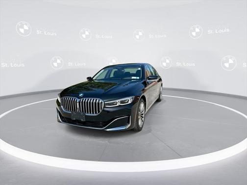 2022 BMW 740 i xDrive