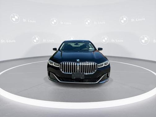 2022 BMW 740 i xDrive
