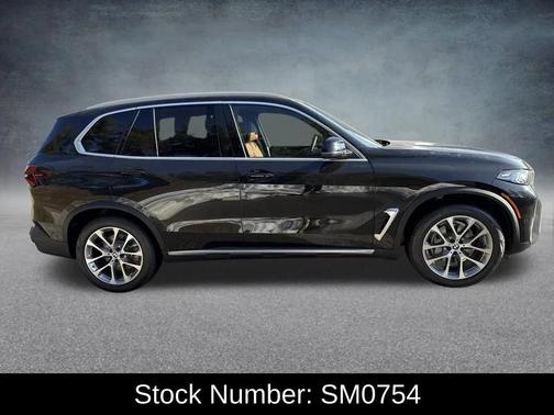 Black Sapphire Metallic 2026 BMW X5 xDrive40i