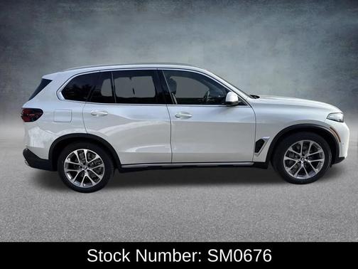 Mineral White Metallic 2026 BMW X5 PHEV xDrive50e