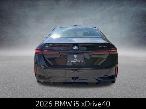 Black Sapphire Metallic 2026 BMW i5 xDrive40