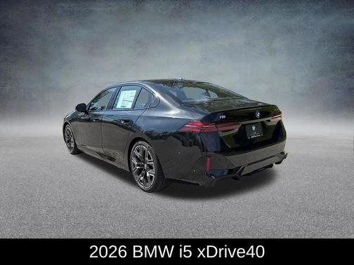 Black Sapphire Metallic 2026 BMW i5 xDrive40