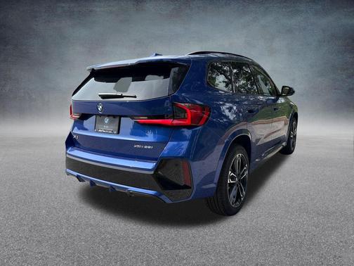 Portimao Blue Metallic 2026 BMW X1 xDrive28i