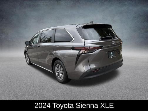 2024 Toyota Sienna XLE