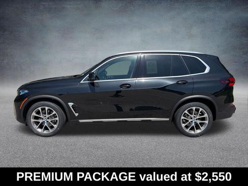 Black Sapphire Metallic 2024 BMW X5 xDrive40i