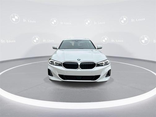 2025 BMW 330 i xDrive