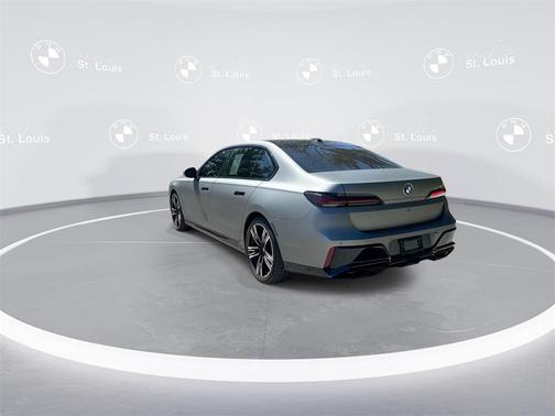 2023 BMW 760 i xDrive