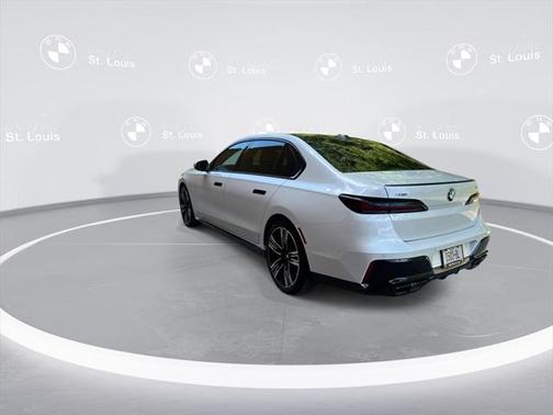 2025 BMW 760 i xDrive