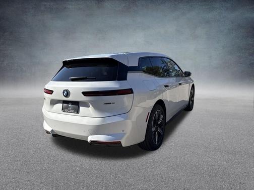 2026 BMW iX xDrive45