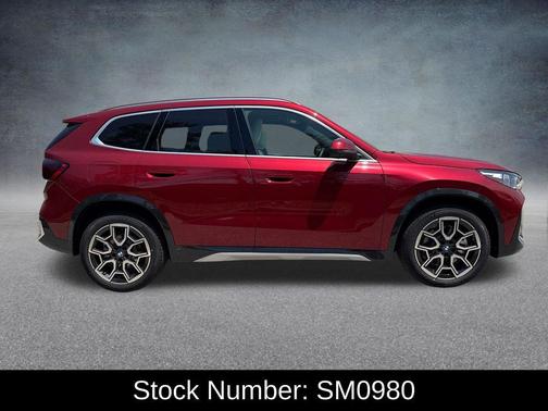 Vegas Red Metallic 2026 BMW X1 xDrive28i