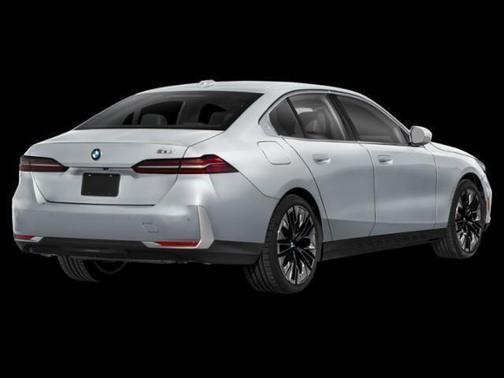 2025 BMW 530 i xDrive