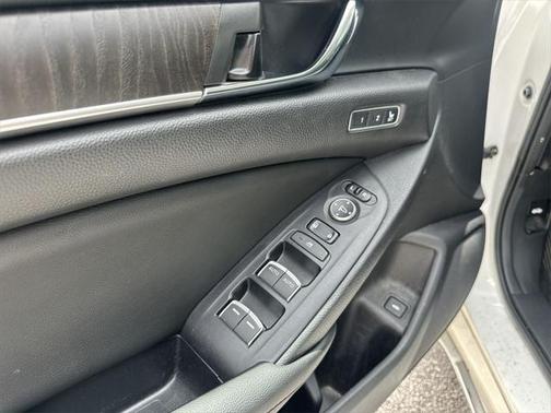 2019 Honda Accord Hybrid Touring
